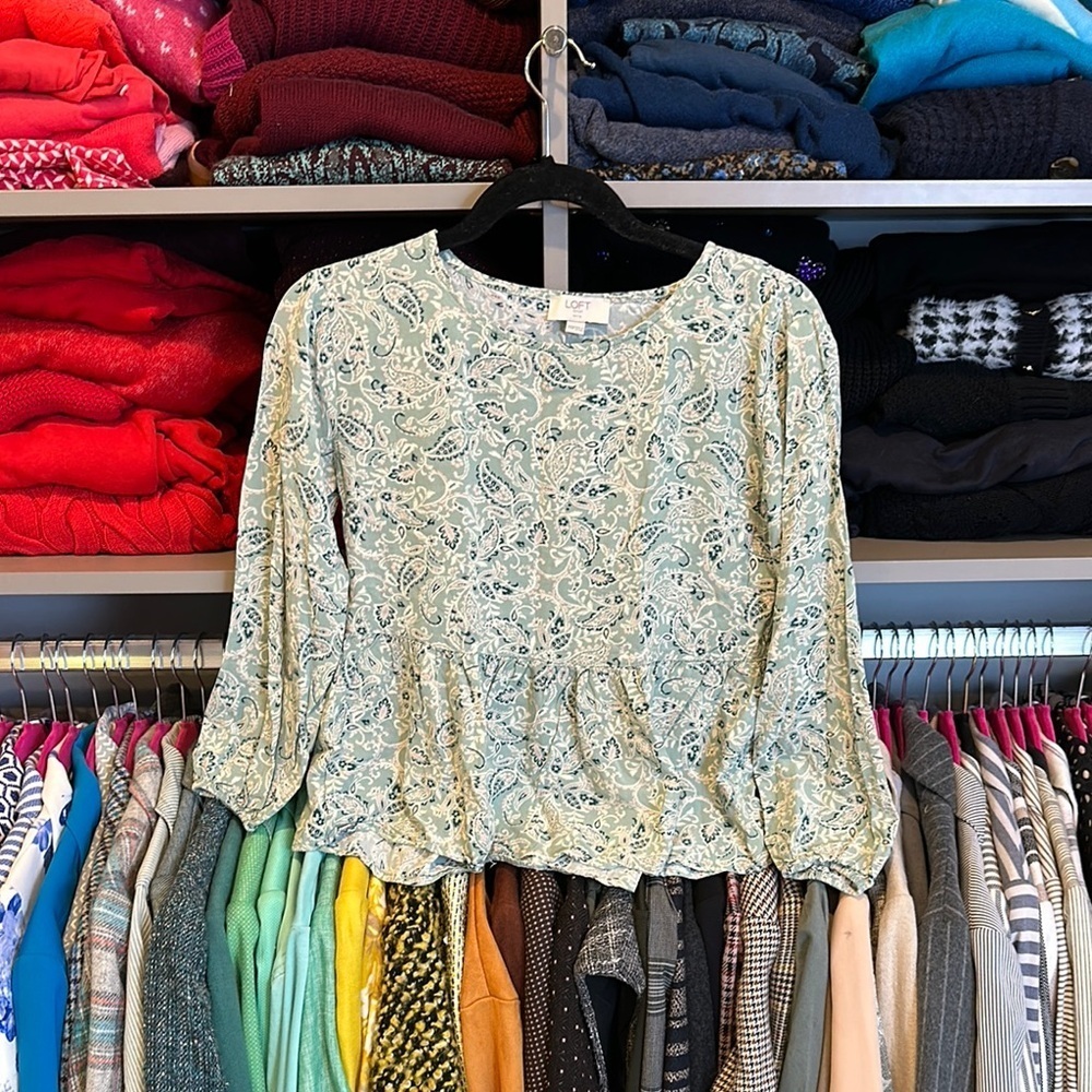 Loft sage print long elastic cuff top size XXSP